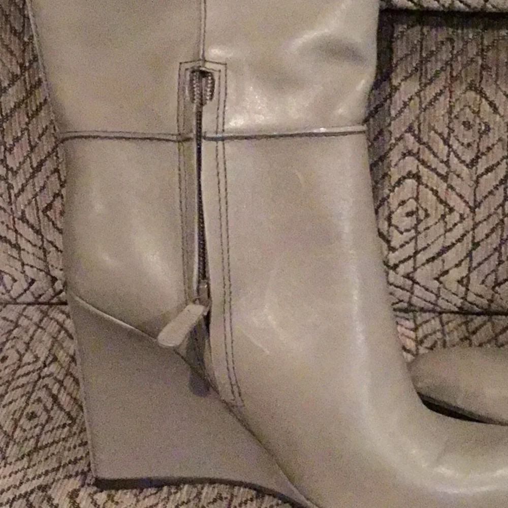 Tory Burch authentic light olive boots